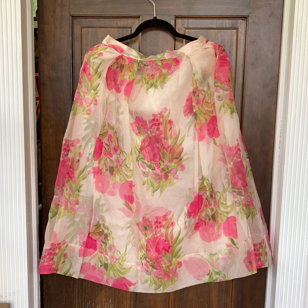 Chiffon Fully-lined Boden float skirt.  Size 6L US